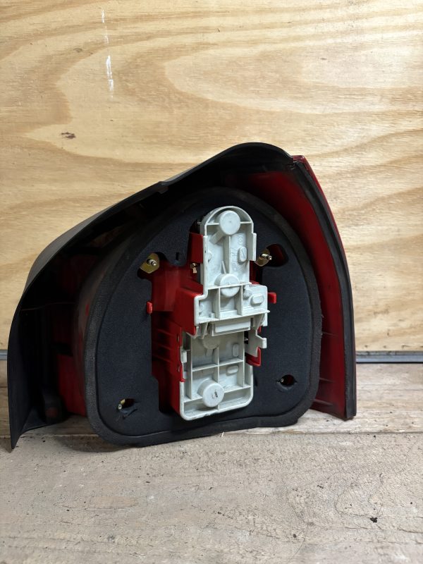 Feux arg Audi A3 8L