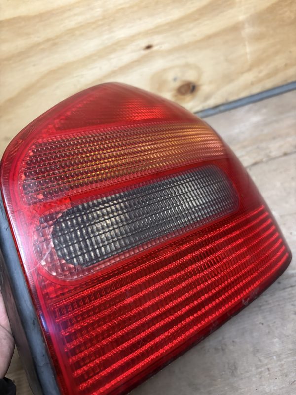 Feux ard Audi A3 8L