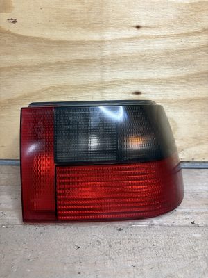 Feux ard Seat Ibiza 2