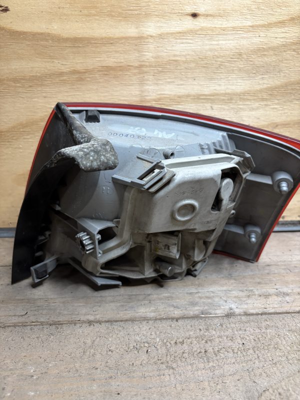 Feux arg Audi A4 B7 break