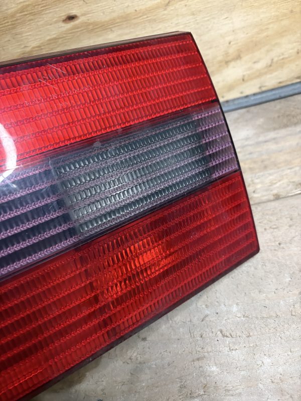 Feux hayon ARG VW Passat B3