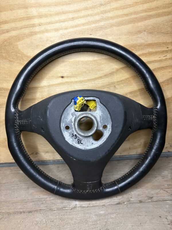 Volant Audi S3 8L