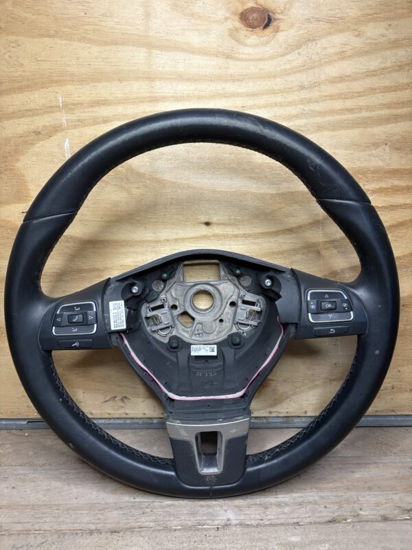 Volant multifonctions VW Golf 6