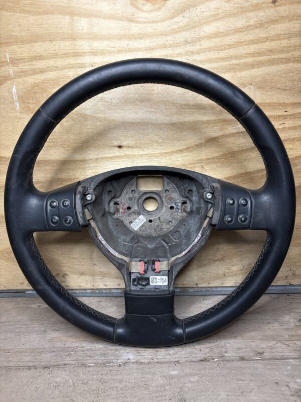 Volant multifonctions VW Golf 5