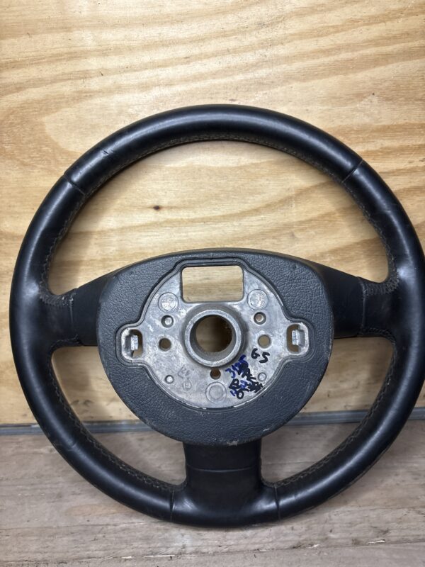 Volant multifonctions VW Golf 5