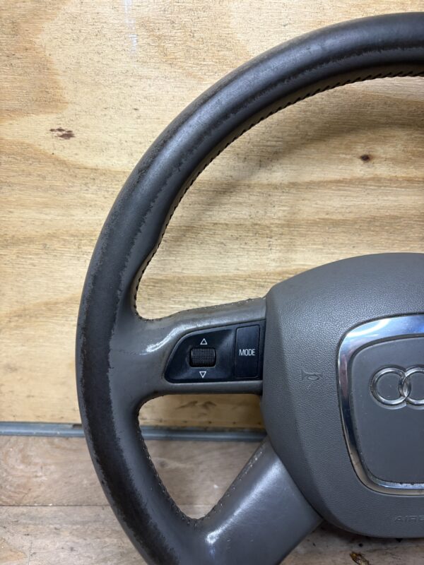Volant gris Audi A4 B7