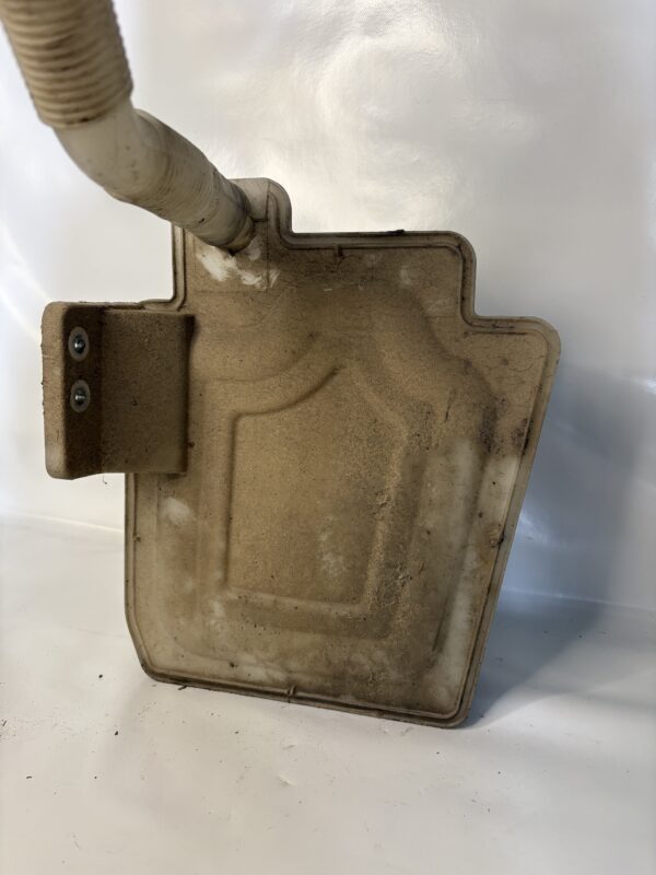 Bocal lave-glace VW Golf 5