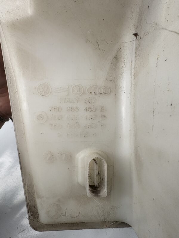 Bocal lave-glace VW T5