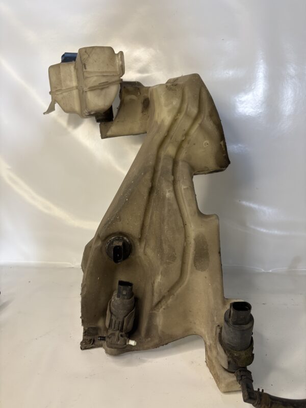Bocal lave-glace Audi A4 B7