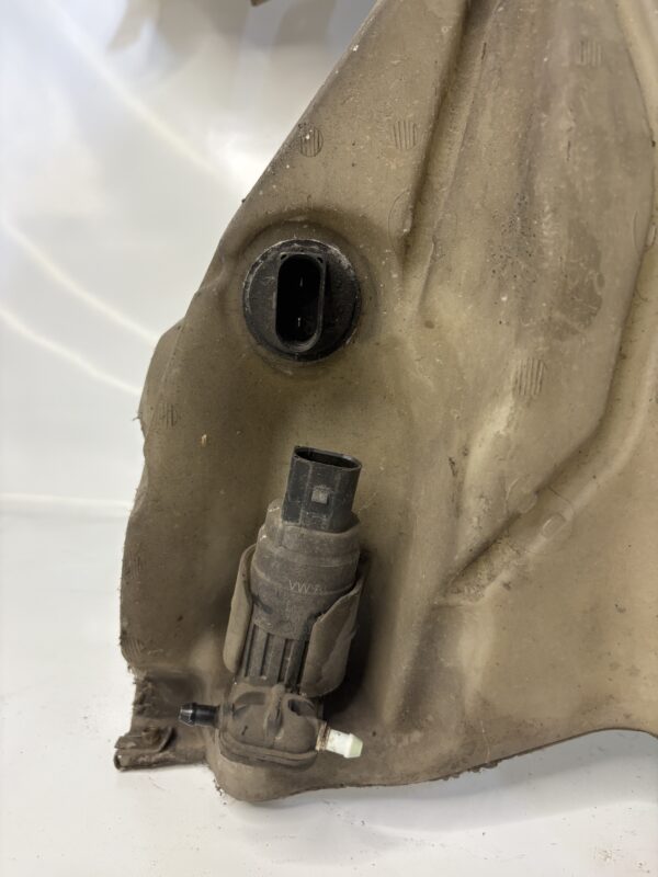 Bocal lave-glace Audi A4 B7