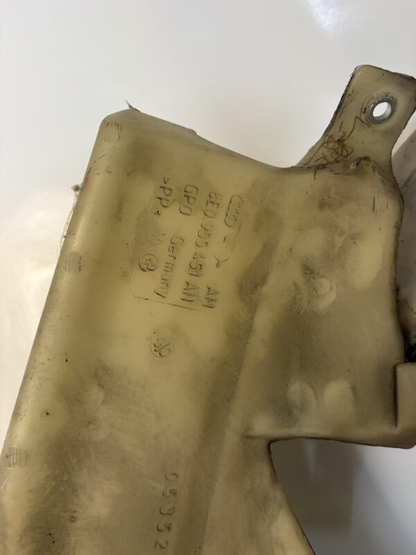 Bocal lave-glace Audi A4 B7