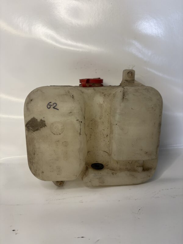 Bocal lave-glace 1.6L VW Golf 2