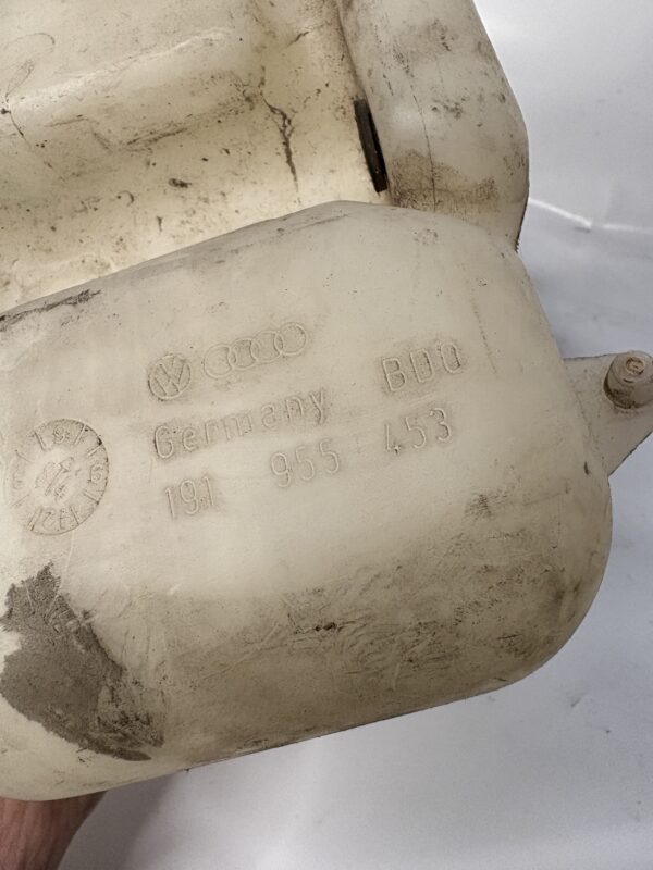 Bocal lave-glace 1.6L VW Golf 2