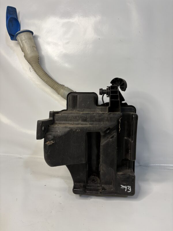Bocal lave-glace Skoda Fabia 2