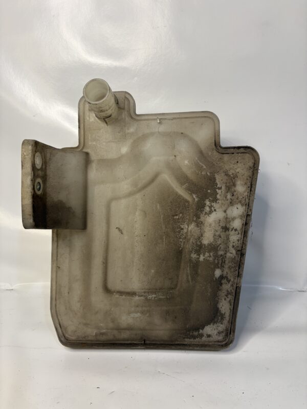 Bocal lave-glace VW Golf 5 /A3 8P