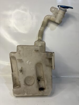 Bocal lave-glace VW Golf 6
