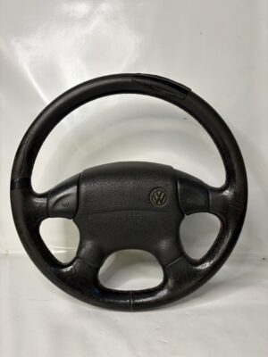 Volant surpiqué rouge VW GOLF 3