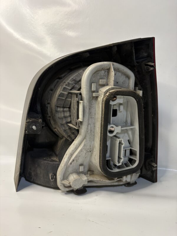 Feux ARG VW Polo 9N3