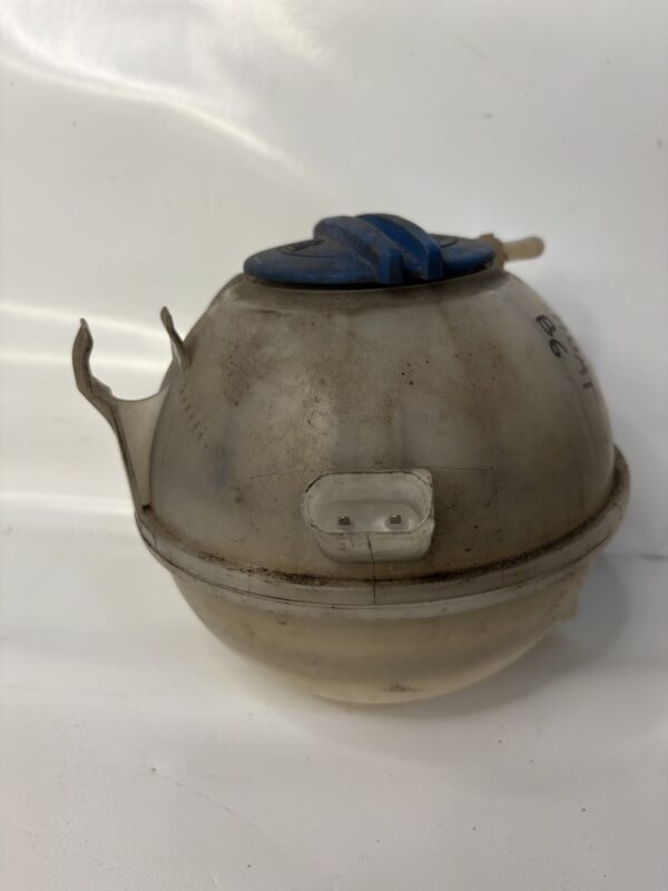 Vase expansion VW Passat B6