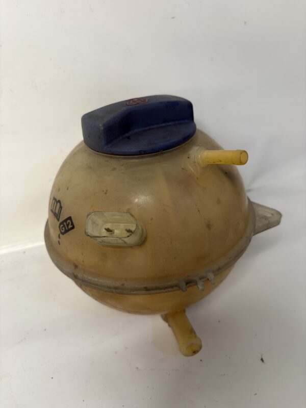 Vase expansion VW Golf 4