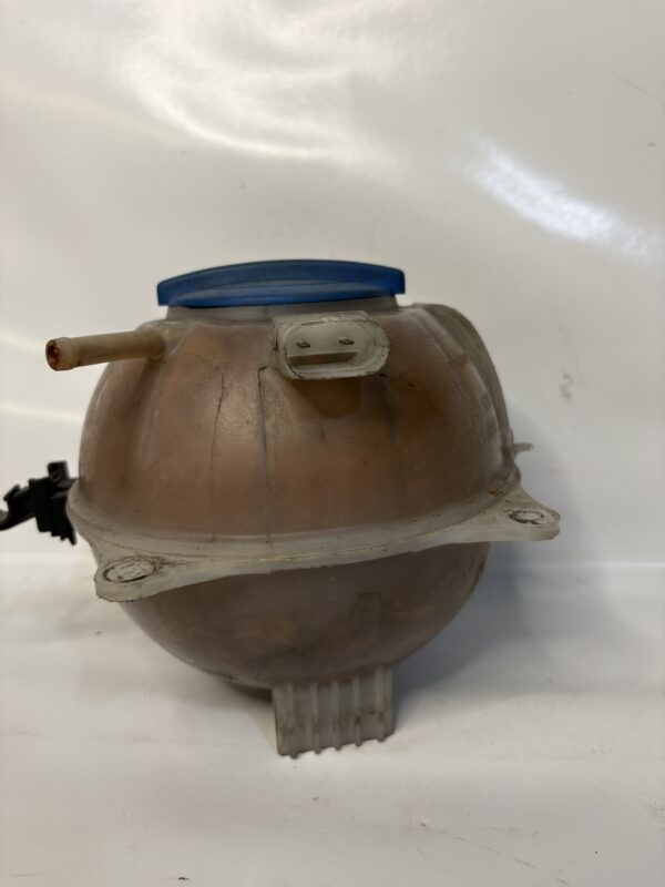 Vase expansion VW Polo 5