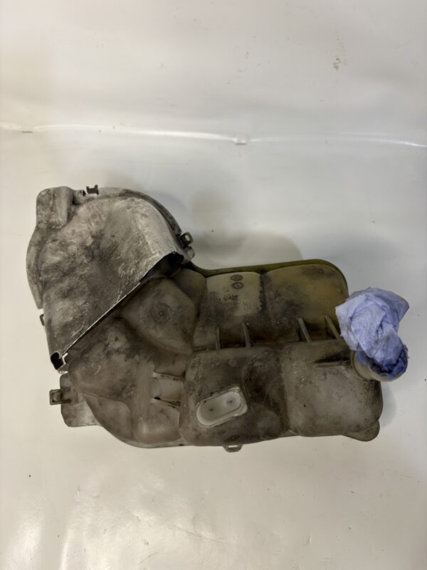Vase expansion AUDI A4 B7