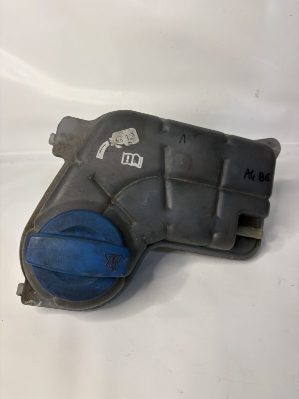 Vase expansion AUDI A4 B6