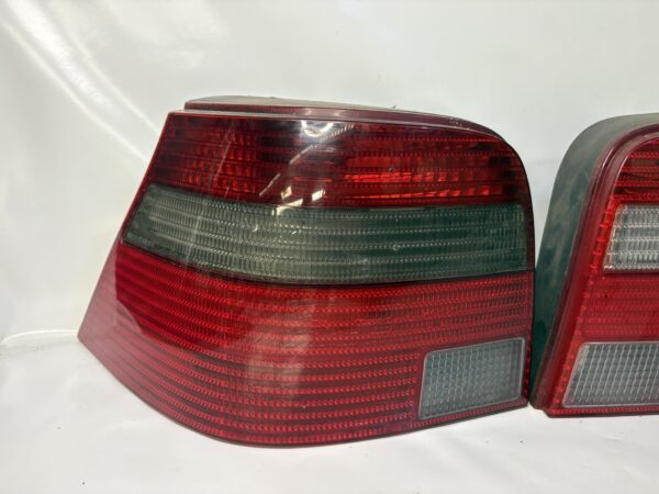Feux Match 2 VW Golf 4
