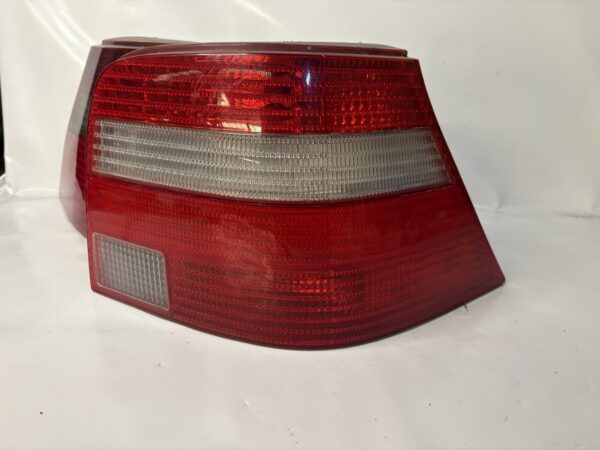 Feux Match 2 VW Golf 4