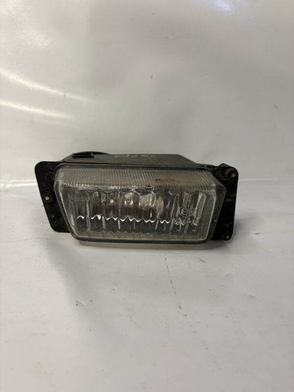 Feu antibrouillard AVG VW Polo 6N