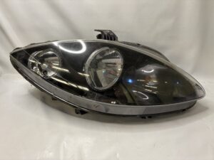 Phare AVD Seat Leon 1P