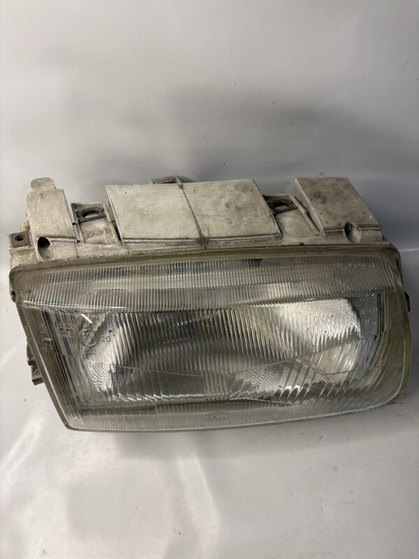Phare AVD VW Polo 6N1