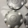 IMG_9673 (1) Lot 4 centres de roue VW Golf 3
