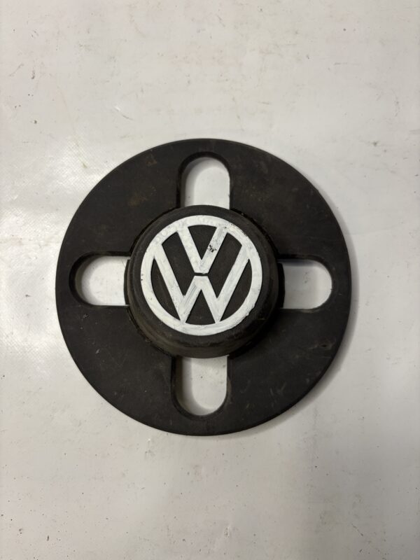 IMG_9711 Centre de roue noir VW Golf 2