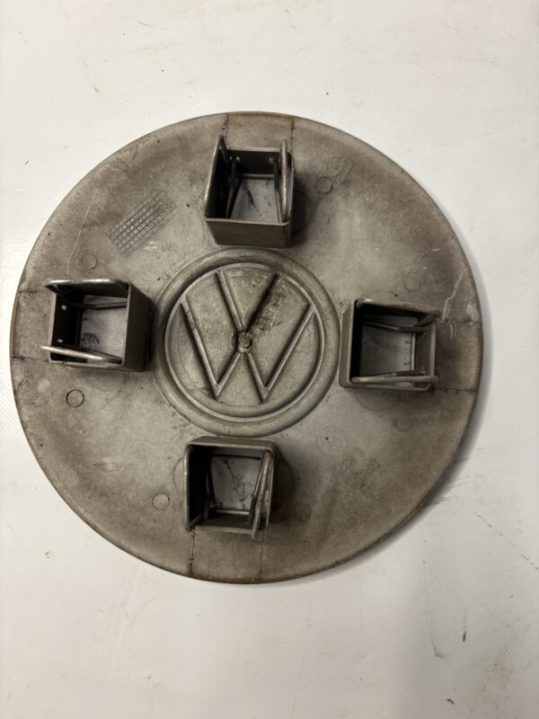IMG_9736 Centre de roue VW Golf 3