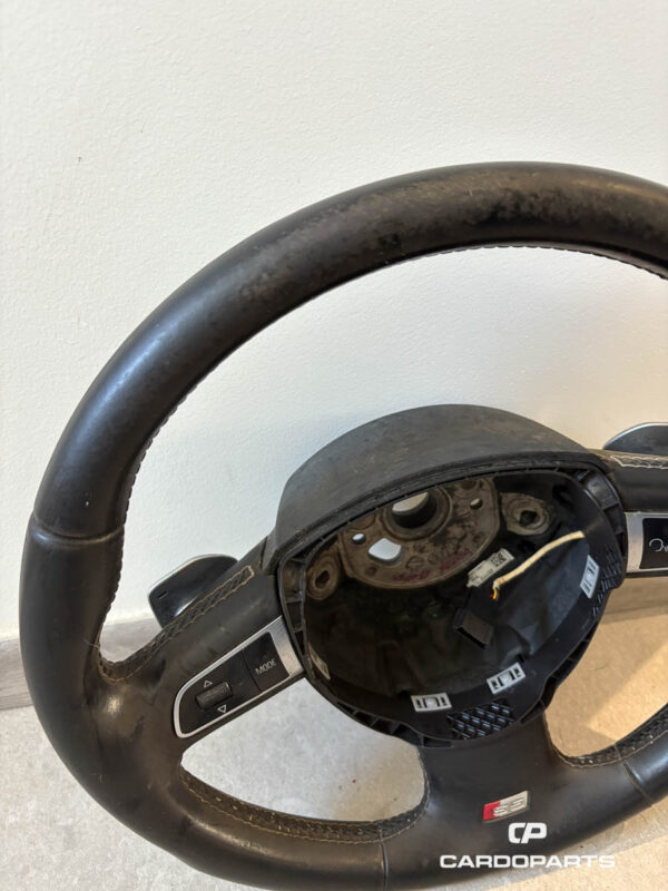 Volant S5 8T