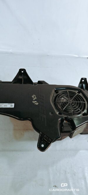 Caisson de basses Bose S3 8P(2) Enceinte Bose d'origine Audi A3 / S3 (8P) — Référence 8P3035382C