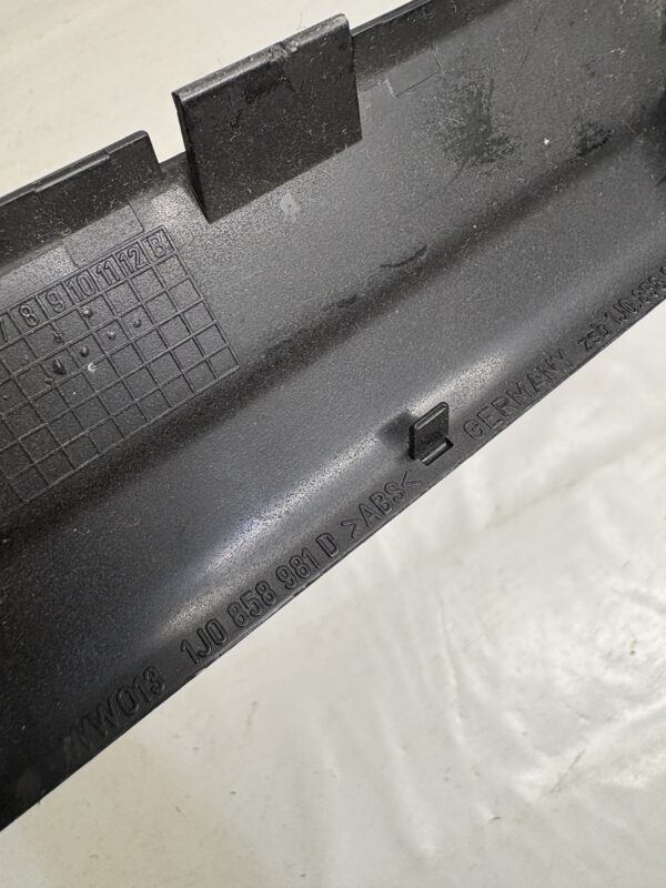 Cache prise OBD VW Golf 4