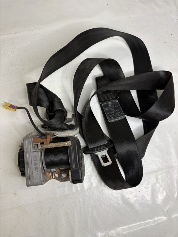 Ceinture AVG VW Golf 4