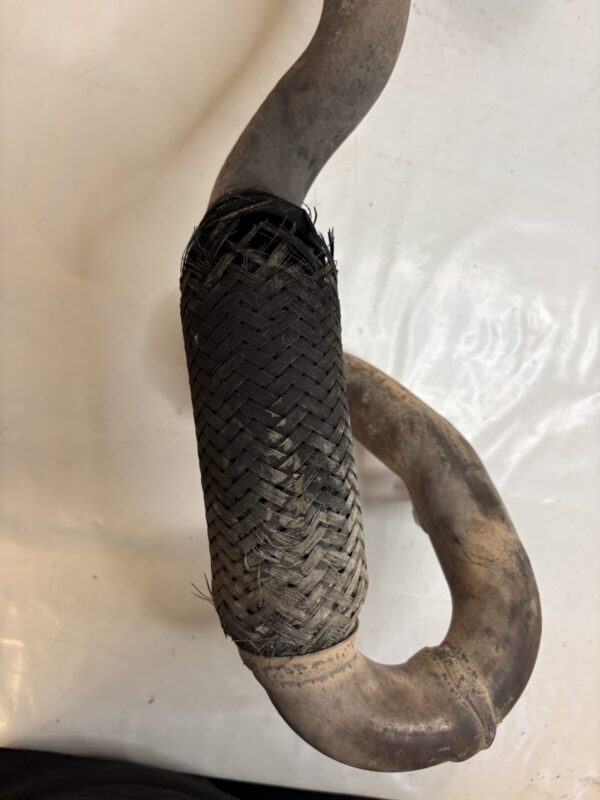 Tresse d'échappement VW Golf 4 4 motion