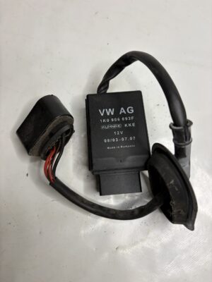 Module commande pompe carburant VW Golf 5
