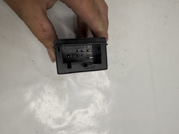 Module commande pompe carburant VW Golf 5