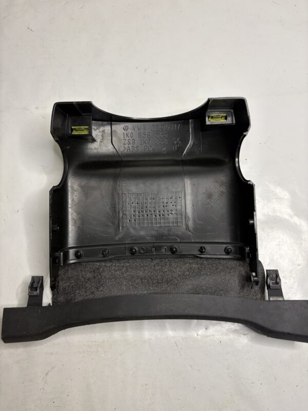 Cache colonne direction VW golf 5