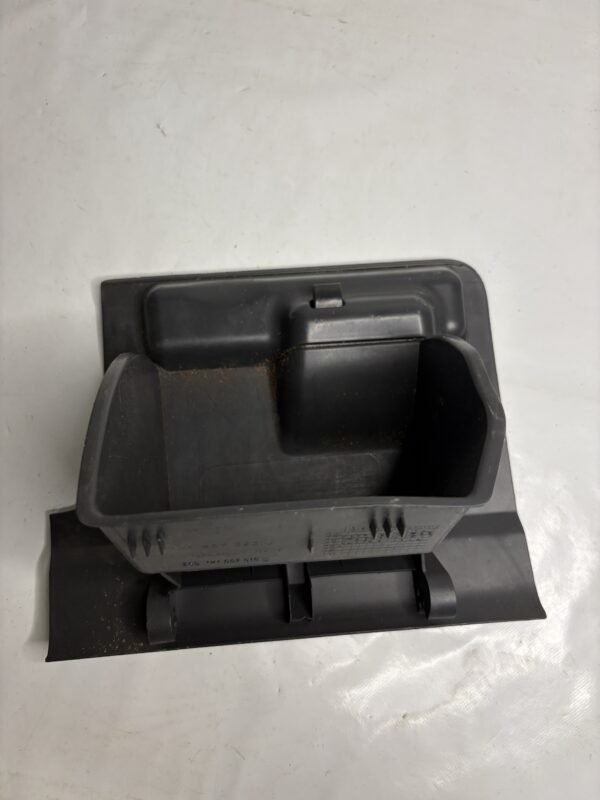Vide poche tableau bord VW Golf 5