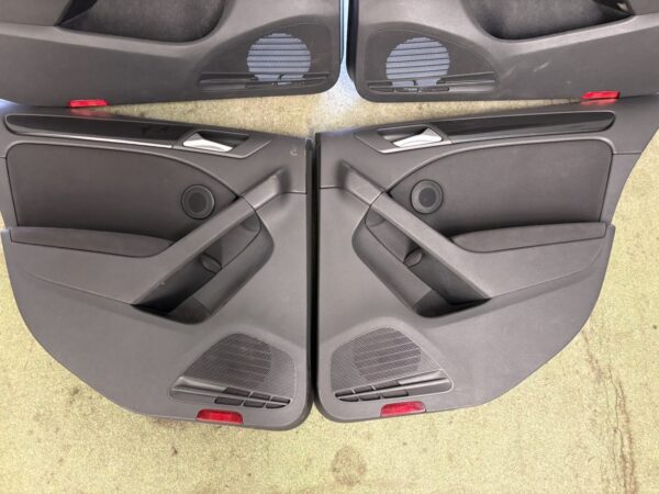 IMG_7900 Panneaux portes VW Golf 6 5P