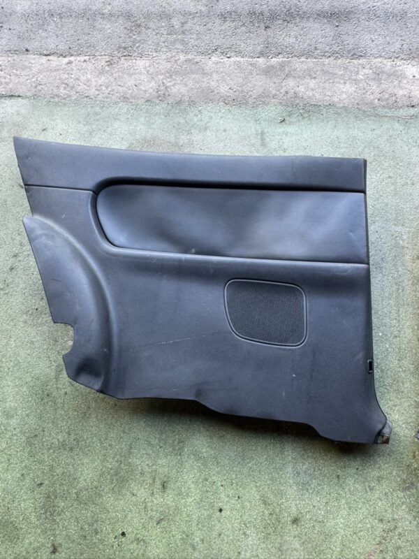 2 Panneaux portes cuir A3 8L