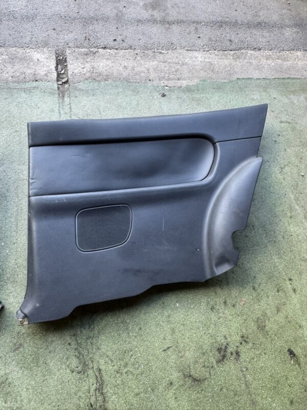 2 Panneaux portes cuir A3 8L
